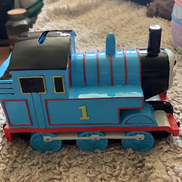 Thomas the Tank engine bank - Picture 2 of 6